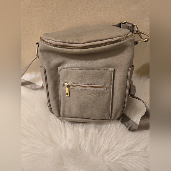 Fawn Design Vegan Leather The Mini Small Diaper Bag Backpack Gray - Picture 15 of 16